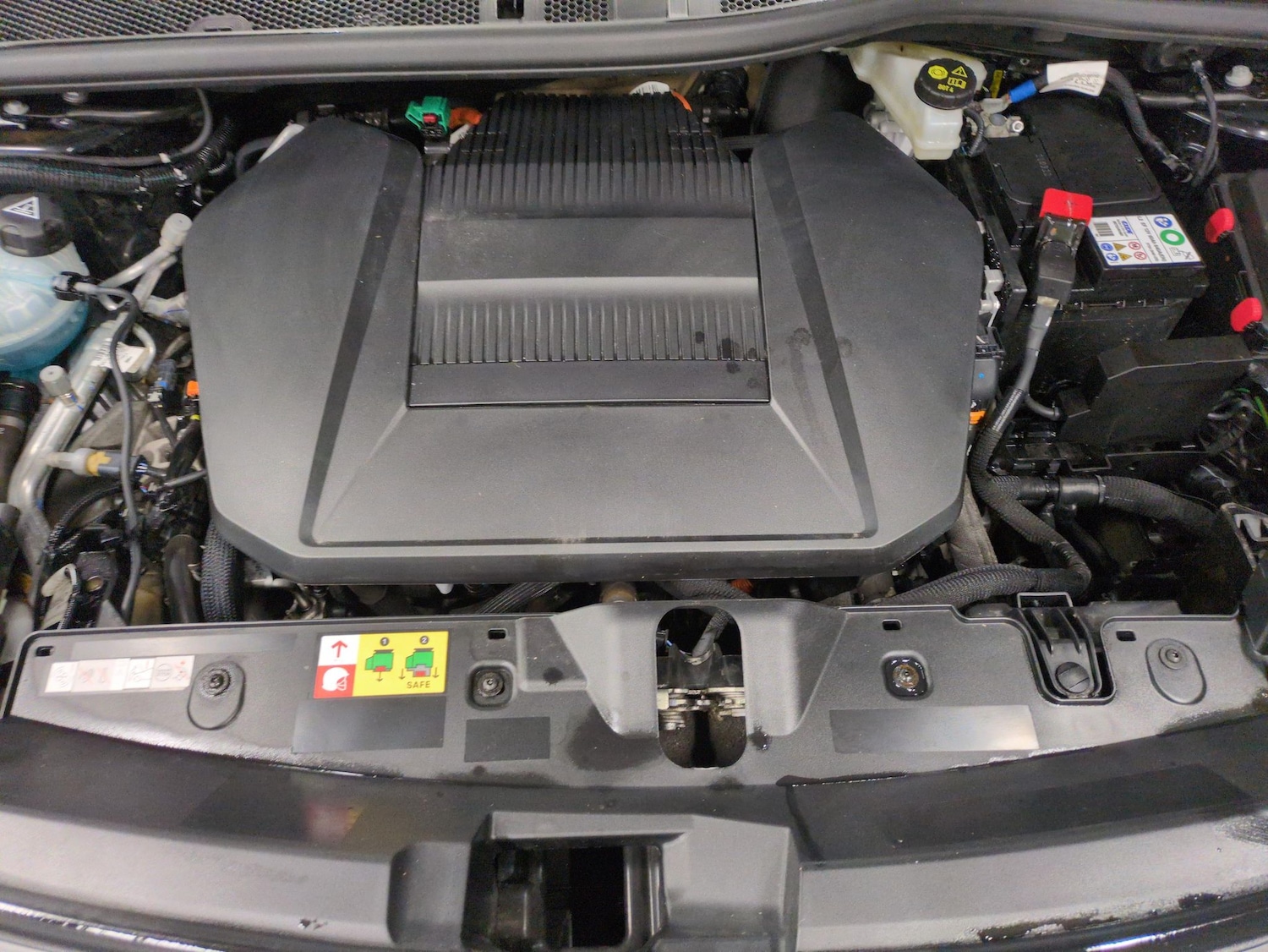 Used Peugeot 2008 2022 for sale - 77051108: Photo 37