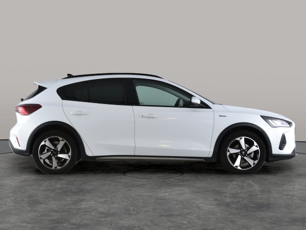 Used Ford Focus 2023 for sale - 76230207: Photo 13