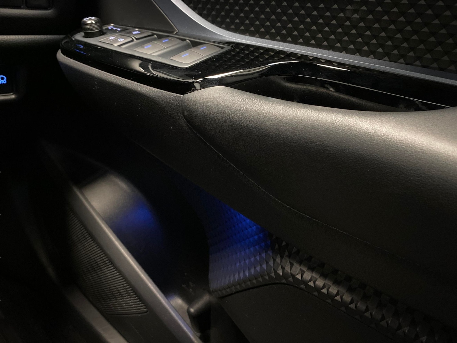 Used Toyota C-HR 2022 for sale - 77981280: Photo 21