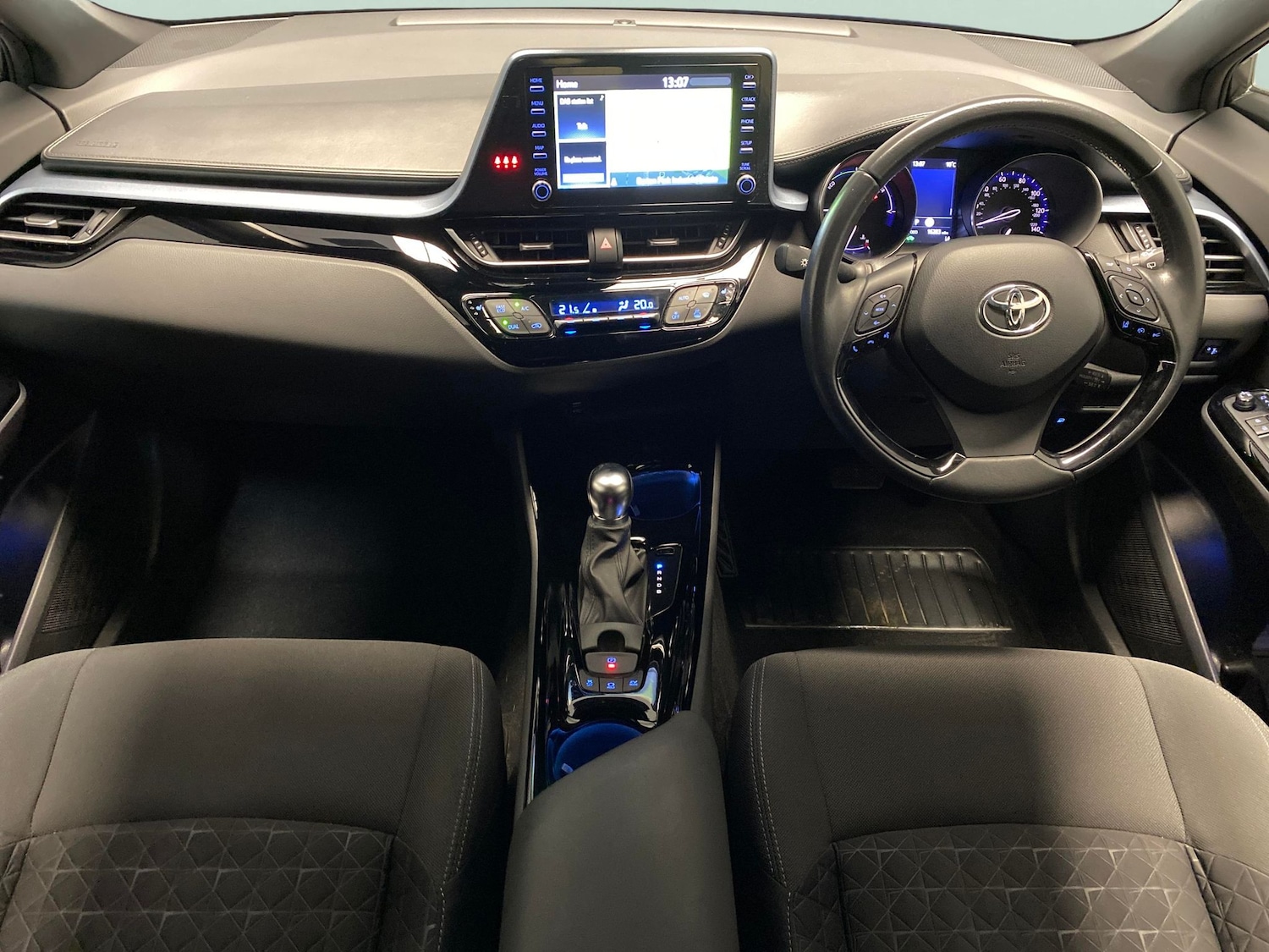 Used Toyota C-HR 2022 for sale - 77981280: Photo 8