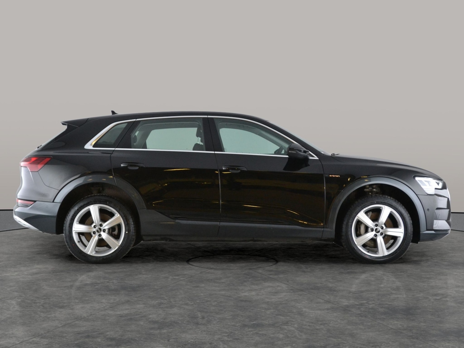 Used Audi e-tron 2021 for sale - 77557035: Photo 12