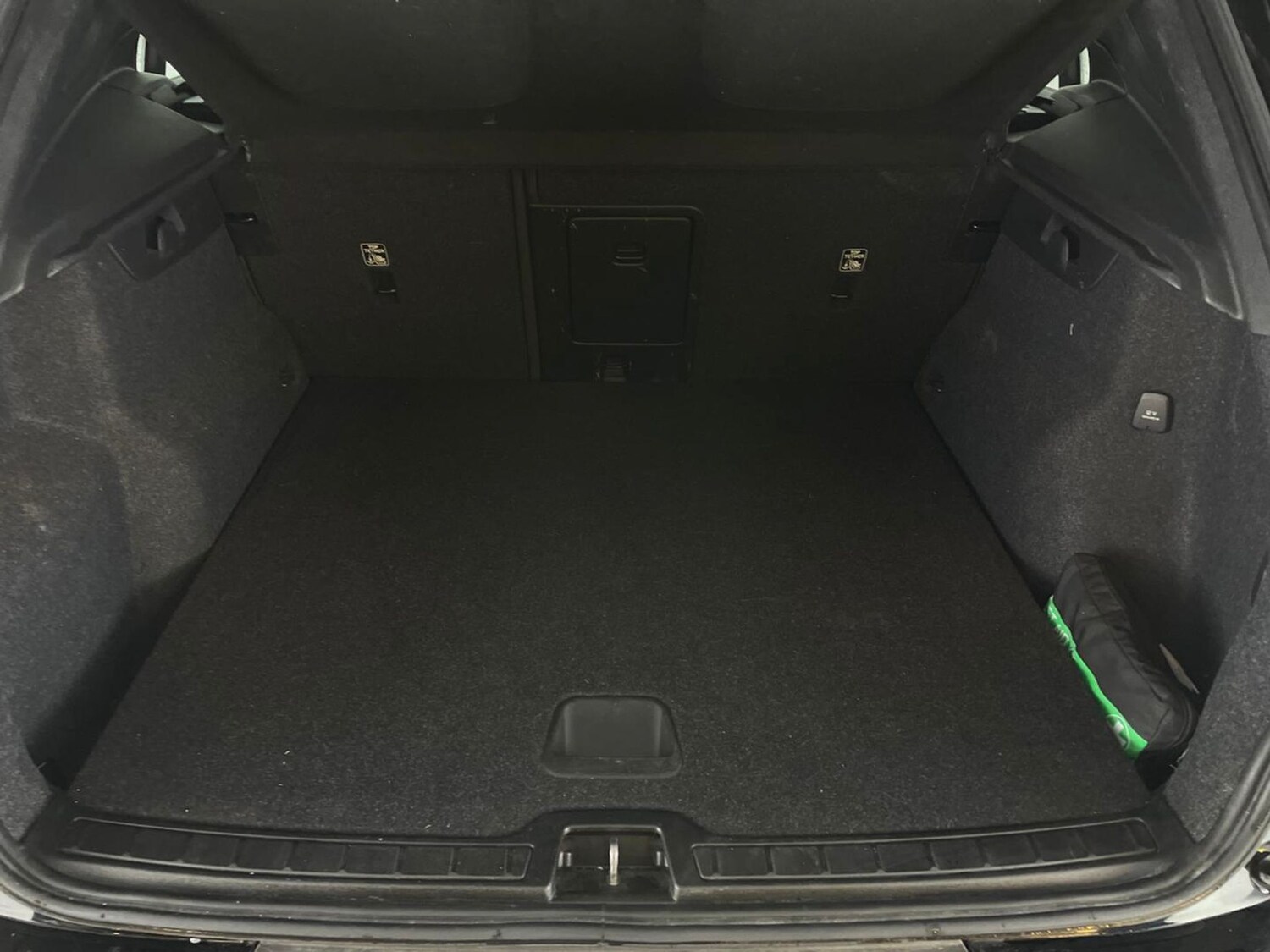 Used Volvo XC40 2022 for sale - 77688727: Photo 31