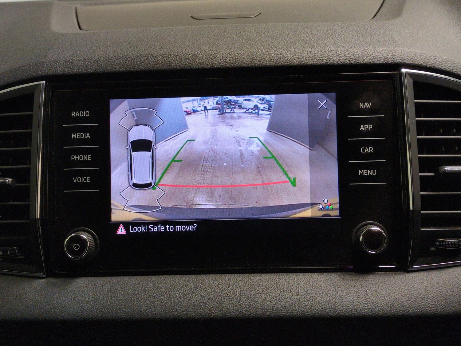 Used Skoda Karoq 2022 for sale - 77707845: Photo 17