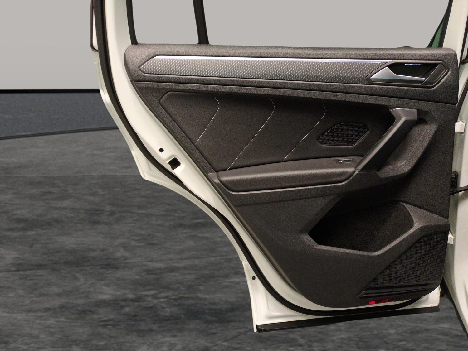 Used Volkswagen Tiguan 2023 for sale - 78180653: Photo 30