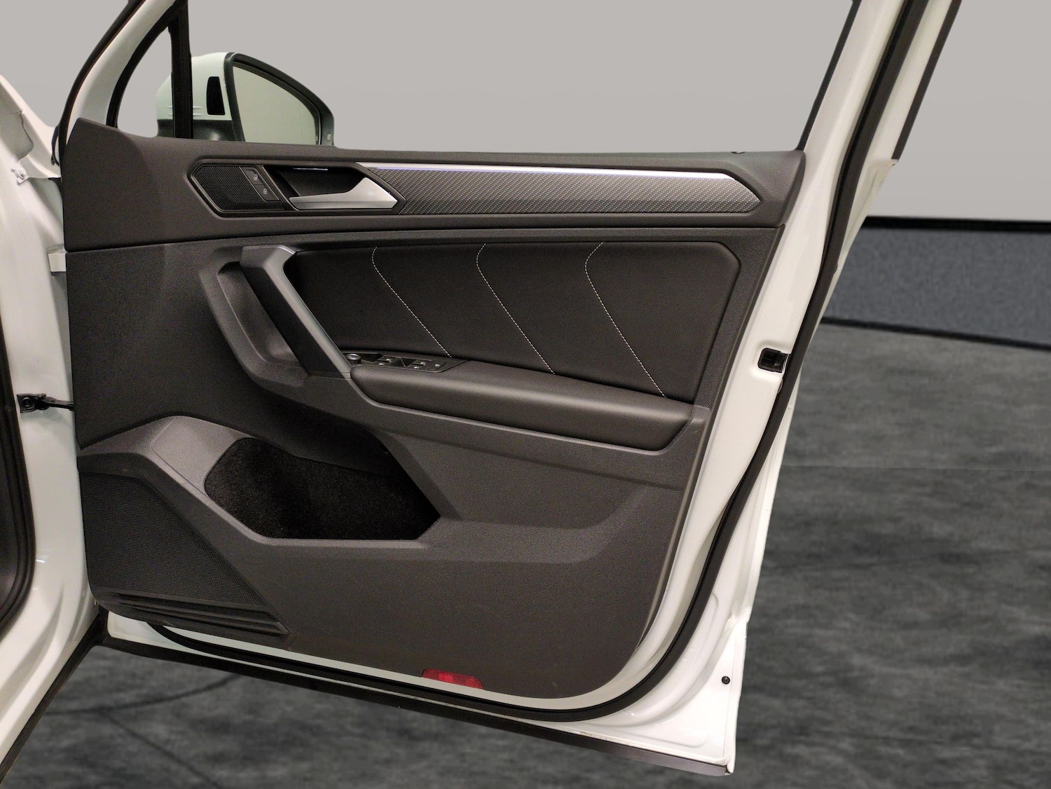 Used Volkswagen Tiguan 2023 for sale - 78180653: Photo 32