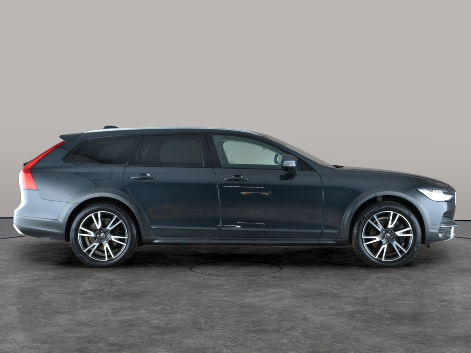 Used Volvo V90 2020 for sale - 77462249: Photo 8
