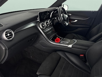 Used Mercedes-Benz GLC 2020 for sale - 77562838: Photo