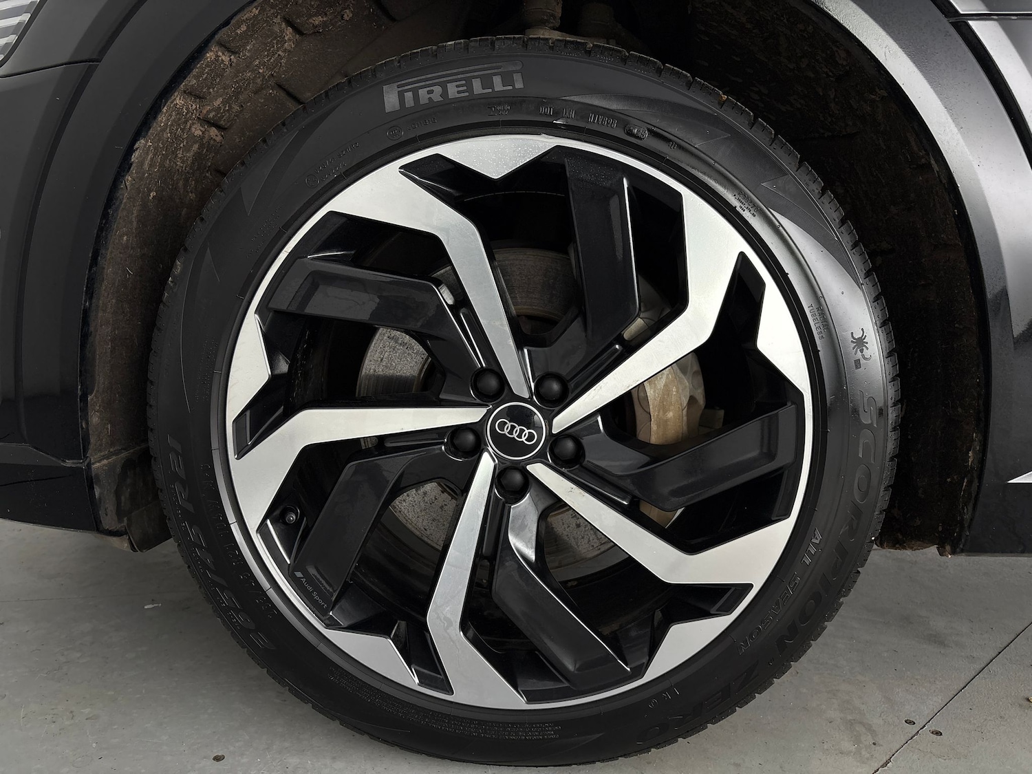 Used Audi e-tron 2022 for sale - 76693989: Photo 34