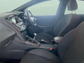 Used Ford Focus 2017 for sale - 75454387: Photo
