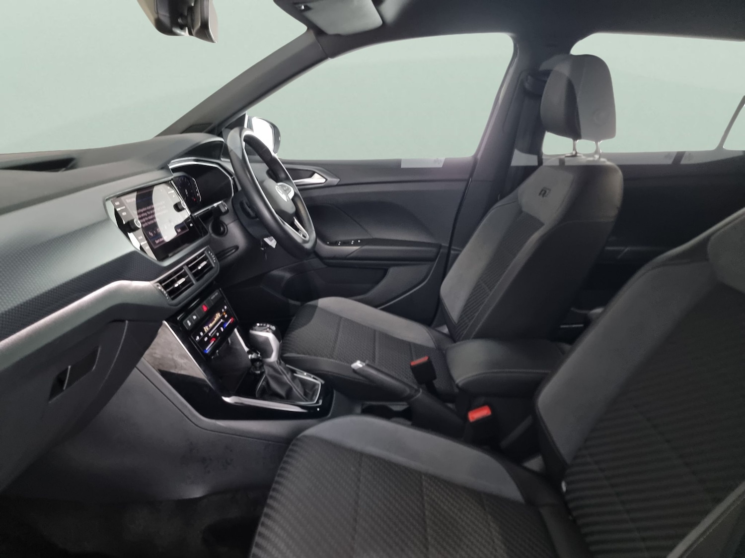 Used Volkswagen T-Cross 2022 for sale - 76413178: Photo 4