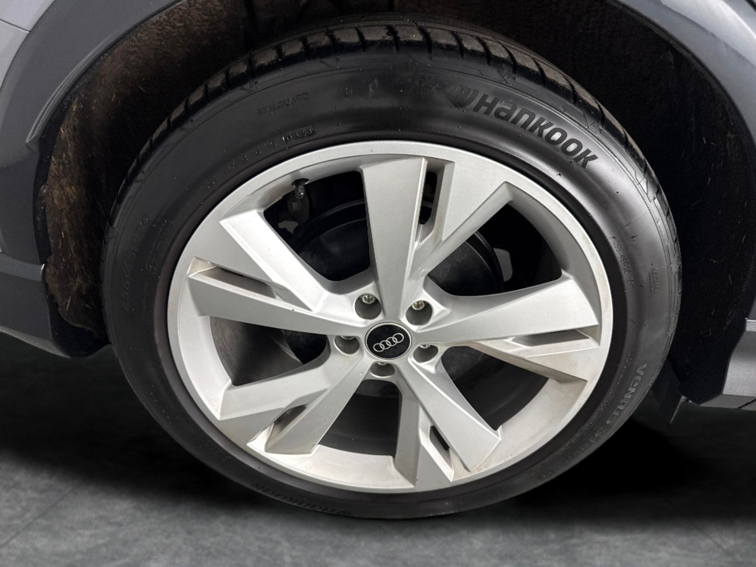 Used Audi Q4 e-tron 2023 for sale - 77743994: Photo 25