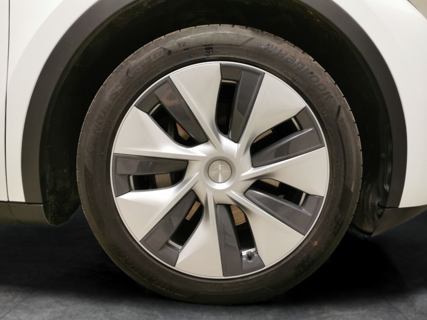 Used Tesla Model Y 2024 for sale - 77951076: Photo 24