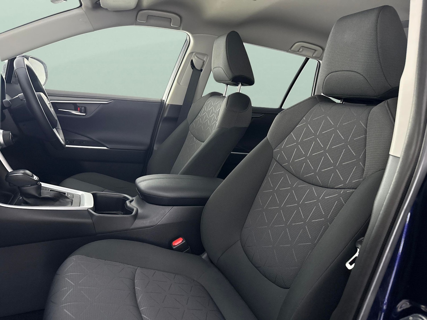 Used Toyota RAV4 2023 for sale - 77896652: Photo 4