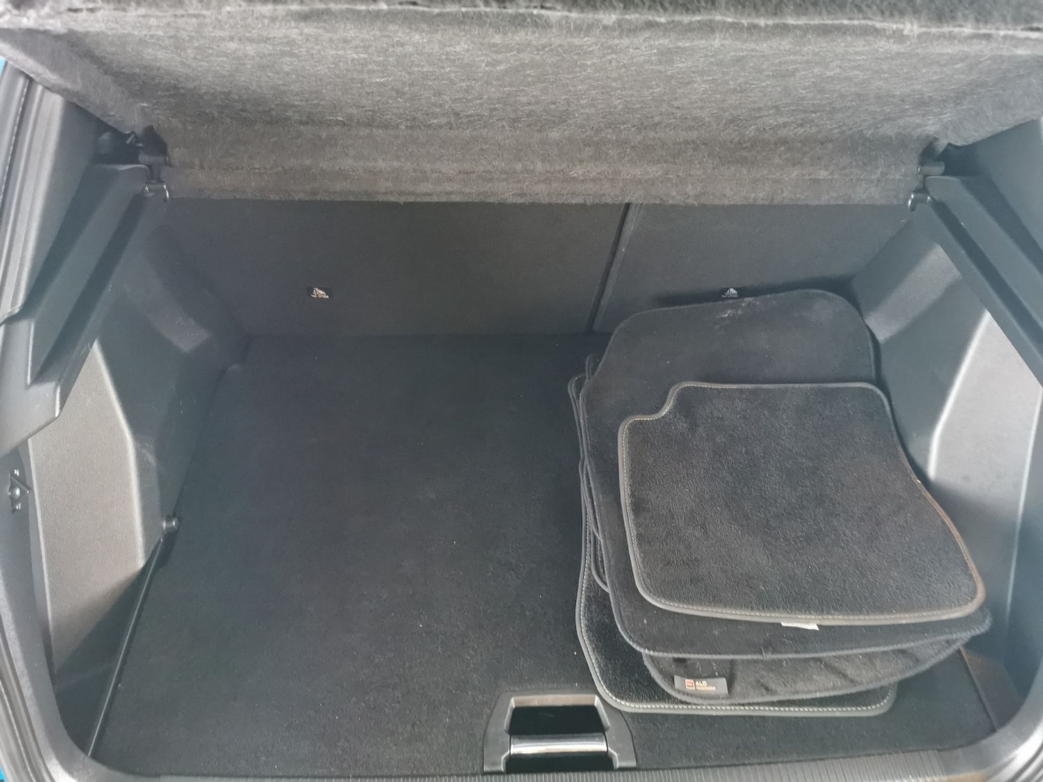 Used Peugeot E-2008 2022 for sale - 77294920: Photo 34