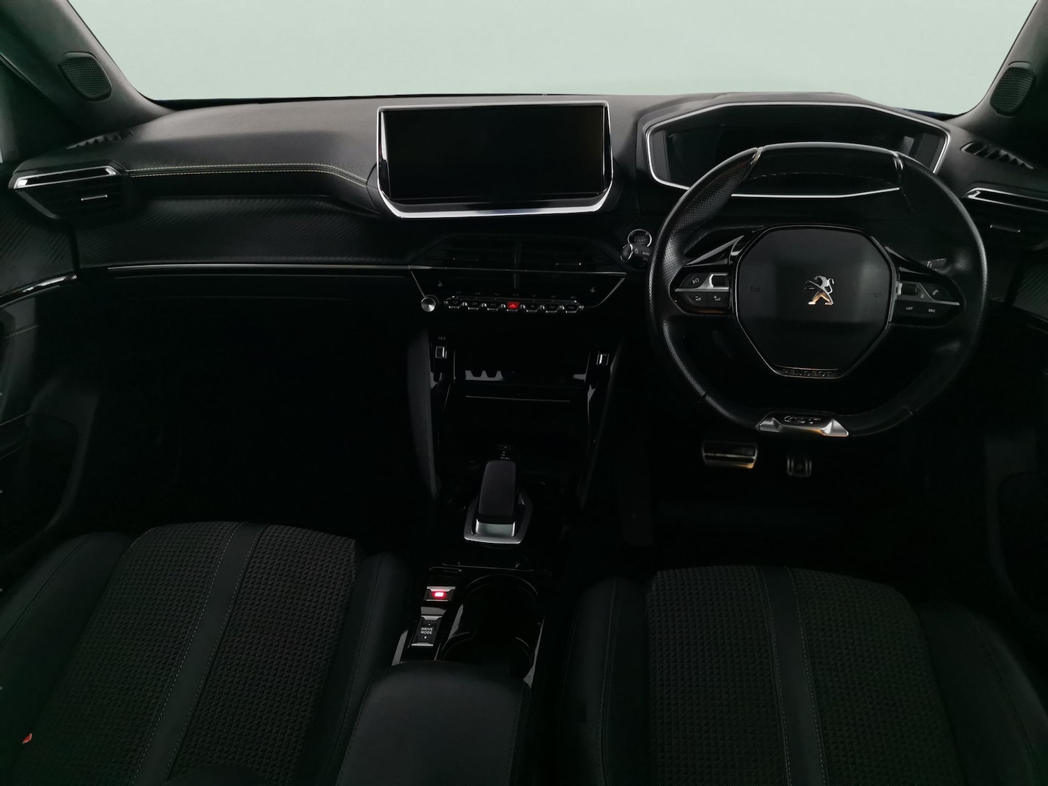 Used Peugeot E-2008 2022 for sale - 77294920: Photo 8