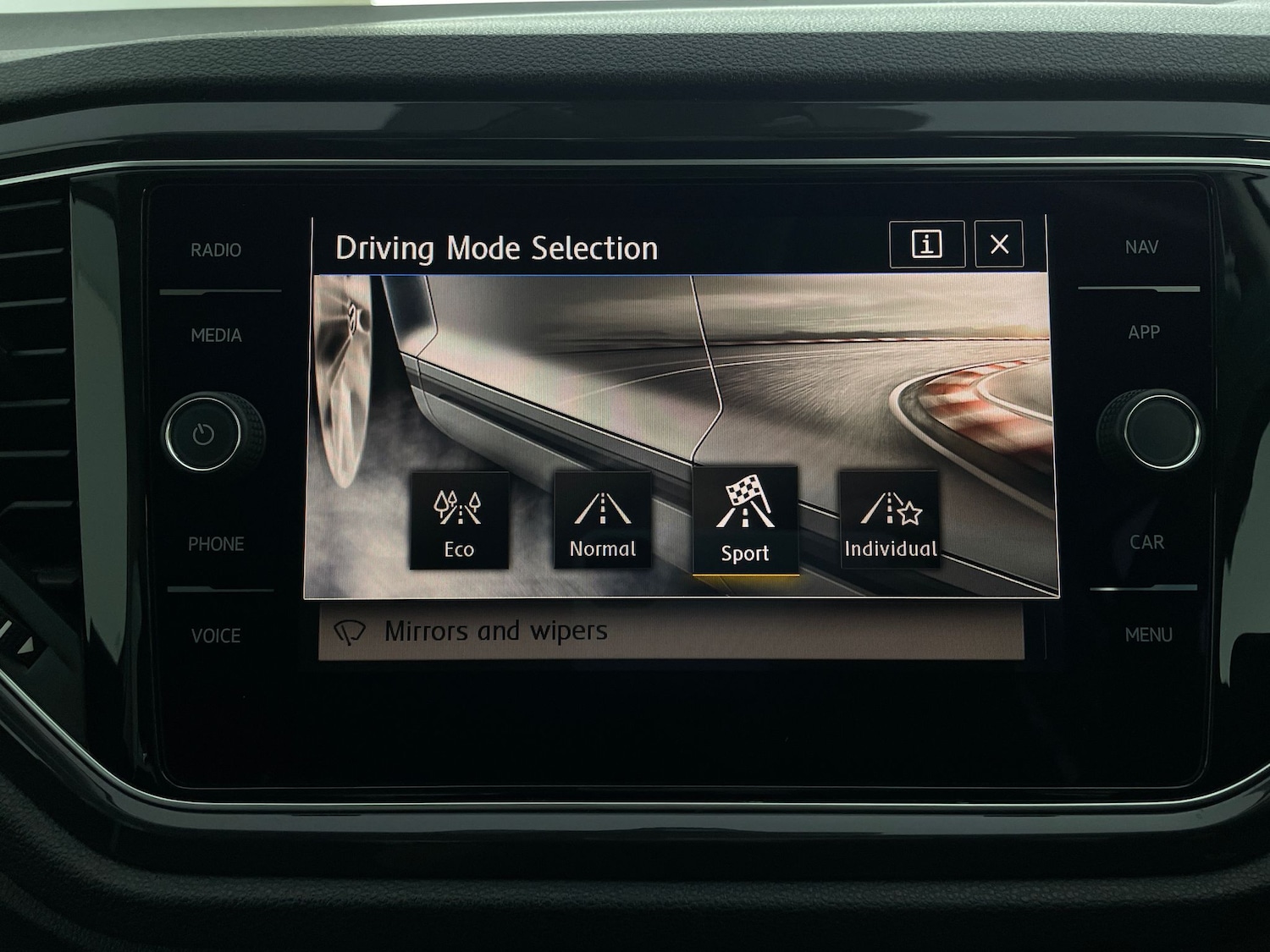 Used Volkswagen T-Roc 2020 for sale - 77274206: Photo 19