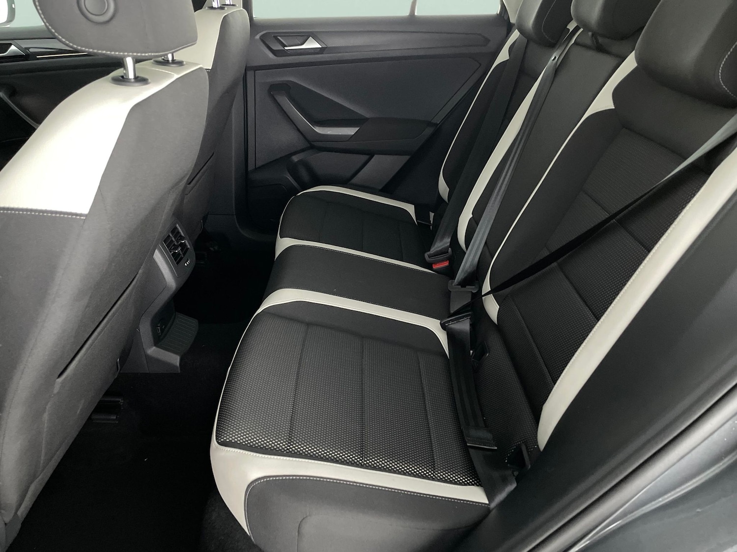 Used Volkswagen T-Roc 2020 for sale - 77274206: Photo 27