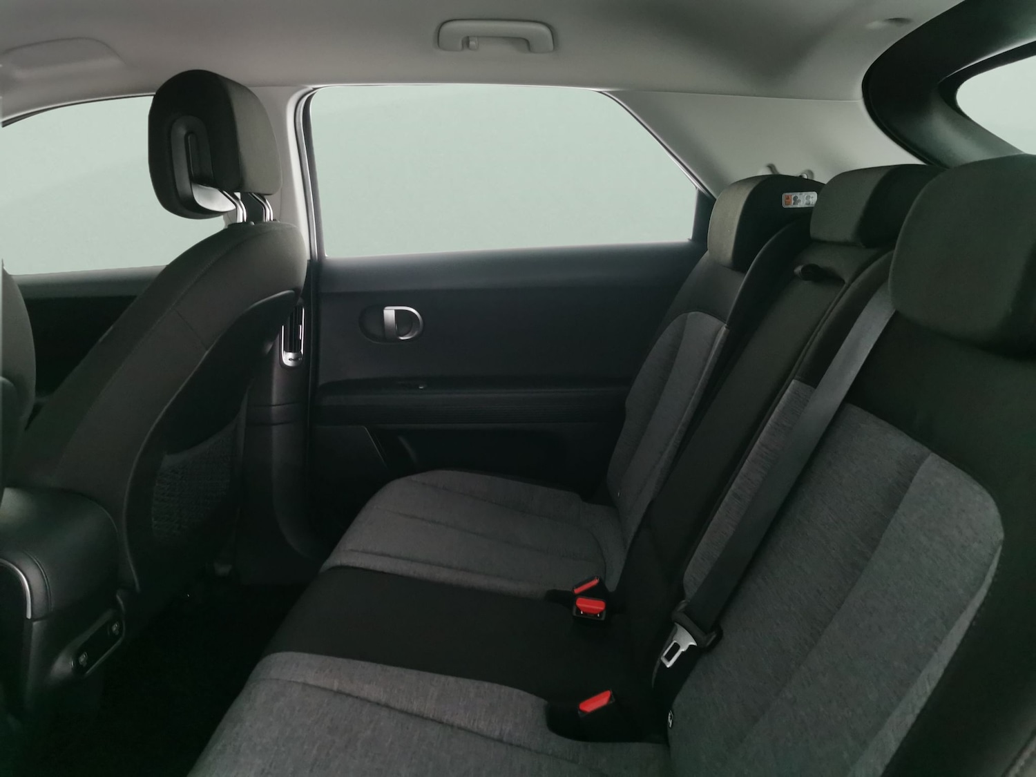 Used Hyundai IONIQ 5 2024 for sale - 77530000: Photo 30