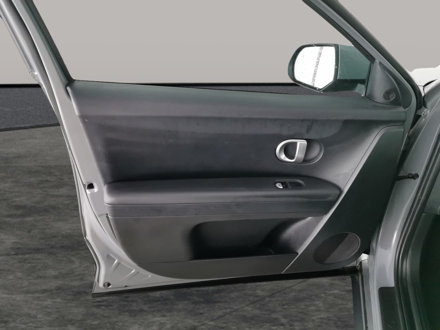 Used Hyundai IONIQ 5 2024 for sale - 77530000: Photo 31