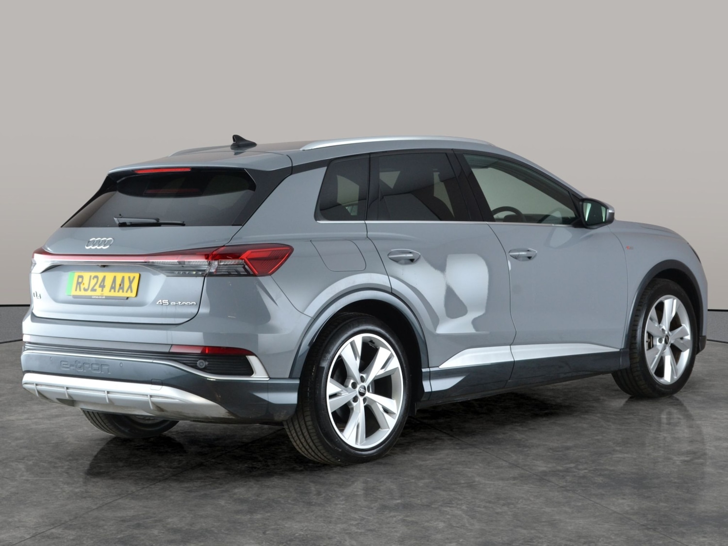 Used Audi Q4 e-tron 2024 for sale - 77458209: Photo 11