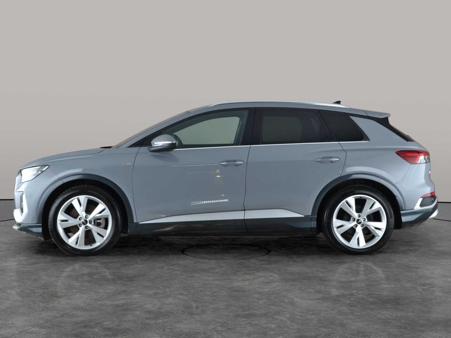 Used Audi Q4 e-tron 2024 for sale - 77458209: Photo 14