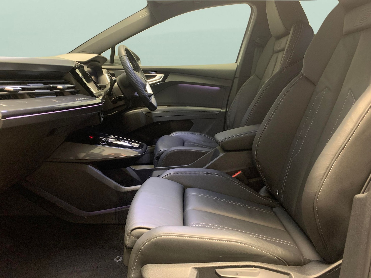 Used Audi Q4 e-tron 2024 for sale - 77458209: Photo 4