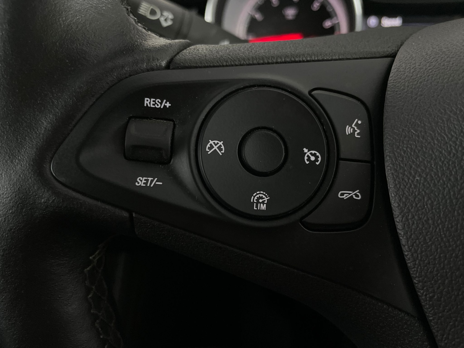 Used Vauxhall Astra 2018 for sale - 76519583: Photo 21