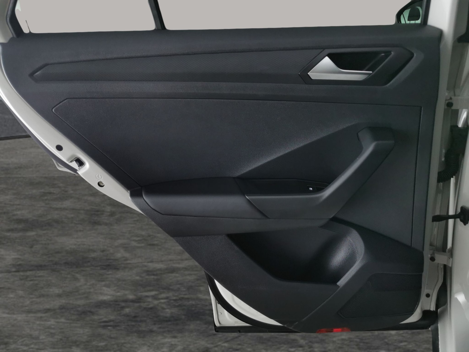 Used Volkswagen T-Roc 2025 for sale - 77244832: Photo 29