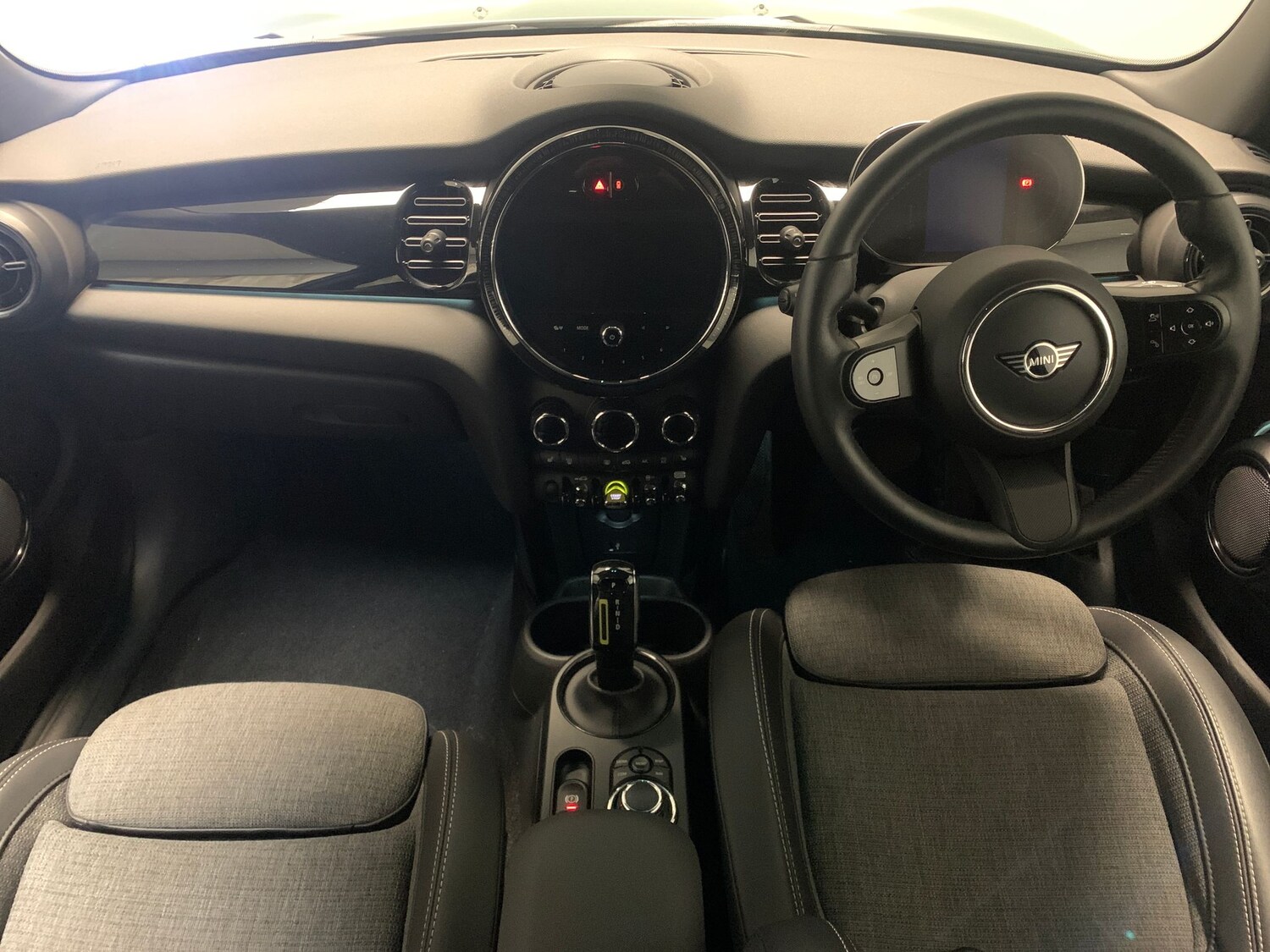 Used MINI Hatch 2022 for sale - 77592601: Photo 6