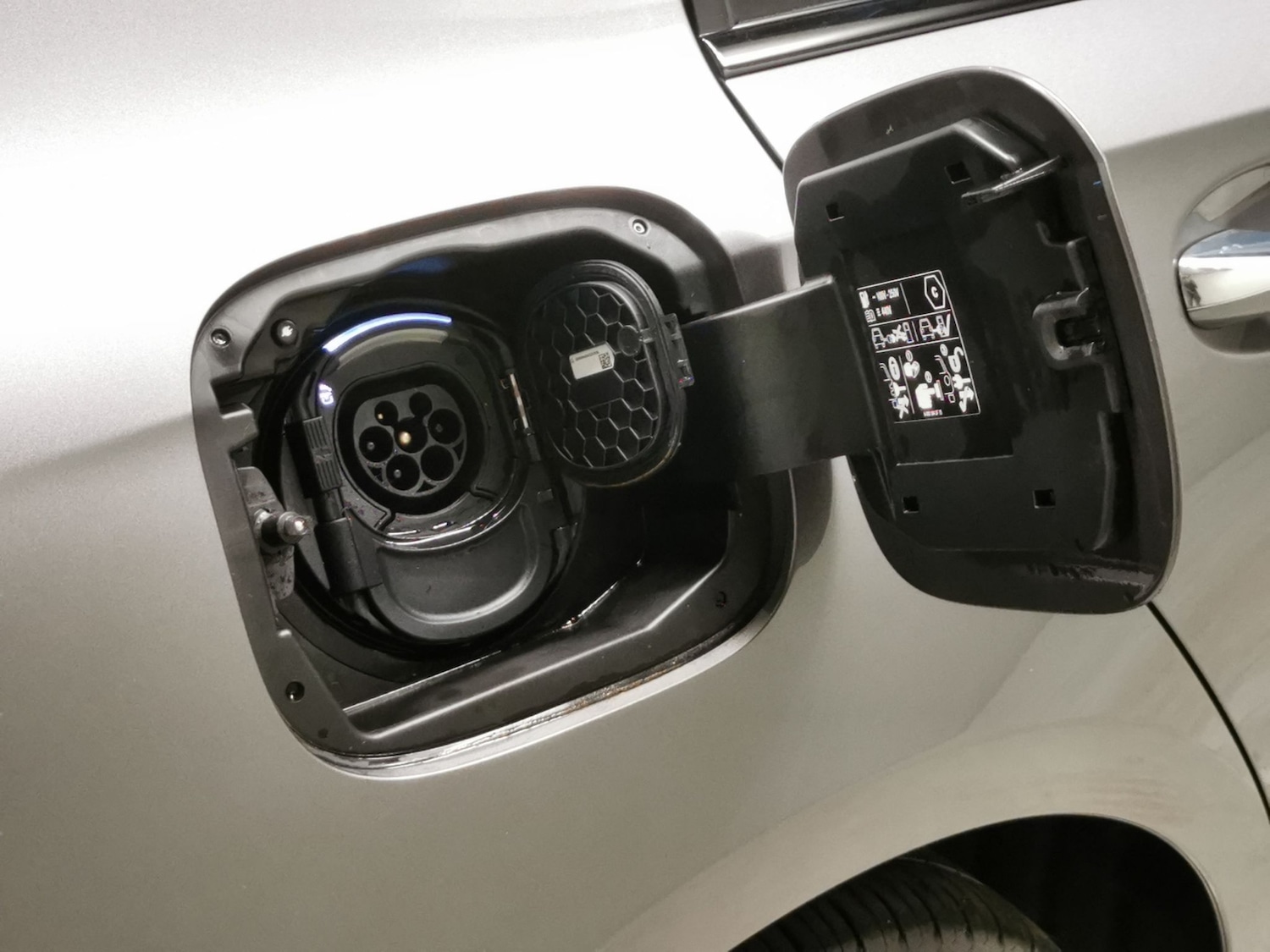 Used Mercedes-Benz A-Class 2021 for sale - 77047953: Photo 32