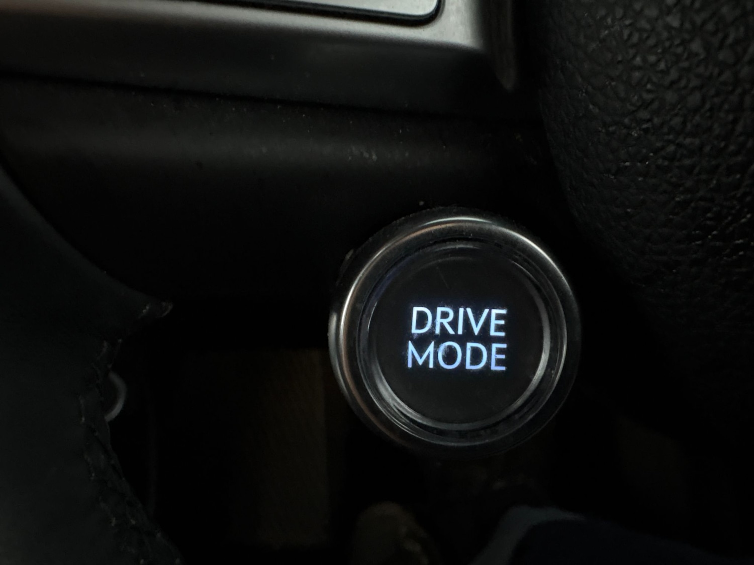 Used Genesis GV60 for sale - 77605004: Photo 23