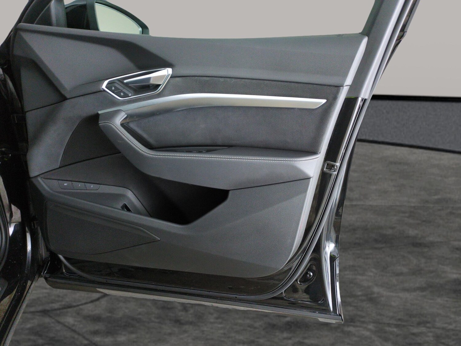 Used Audi e-tron 2022 for sale - 77555758: Photo 34