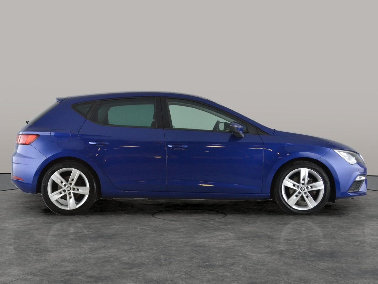 Used SEAT Leon 2019 for sale - 76626365: Photo 9