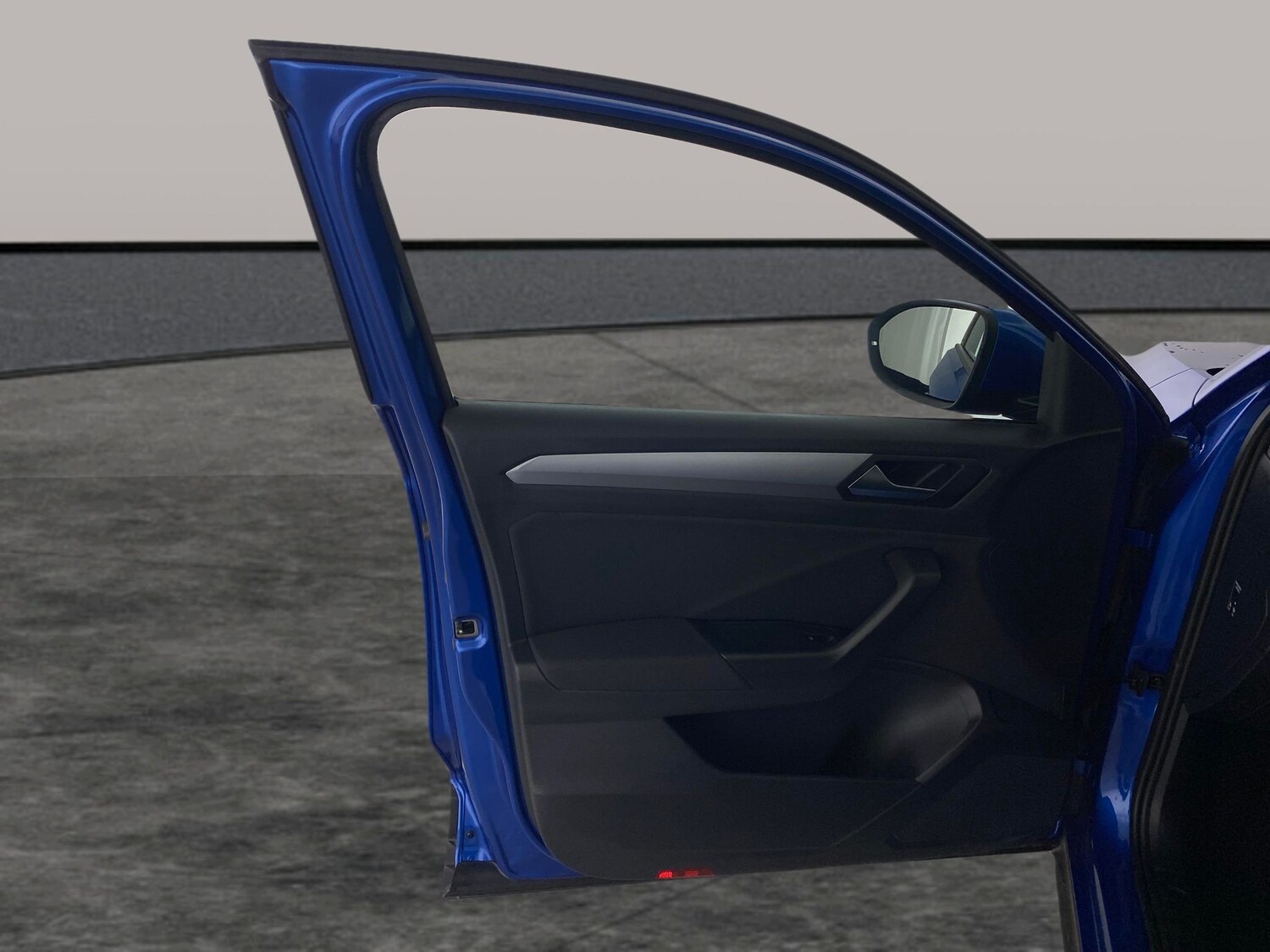 Used Volkswagen T-Roc 2023 for sale - 76603200: Photo 24