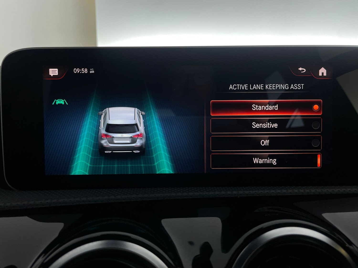 Used Mercedes-Benz A-Class 2020 for sale - 76707082: Photo 26