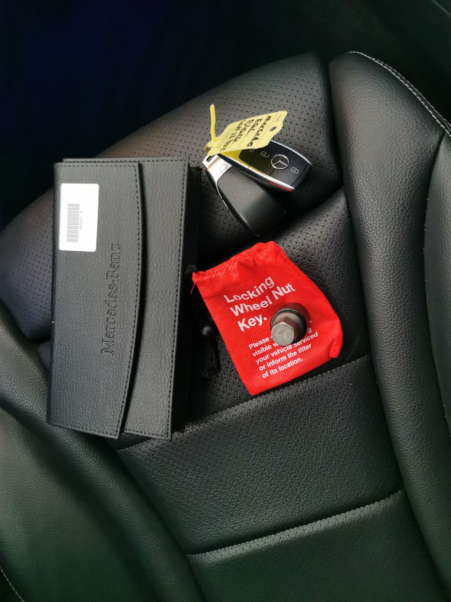 Used Mercedes-Benz EQC 2023 for sale - 77629828: Photo 32