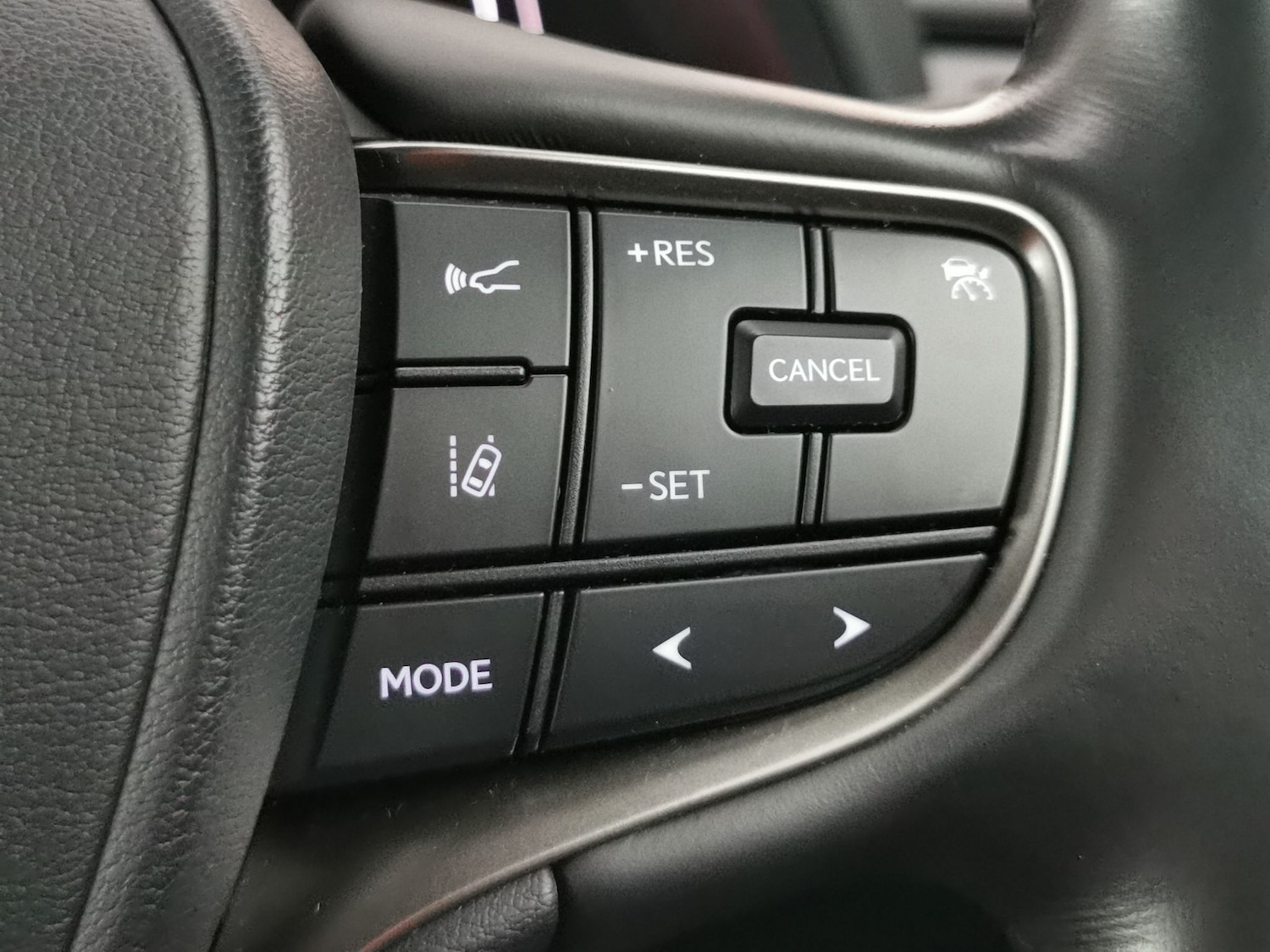 Used Lexus UX 2023 for sale - 77307980: Photo 21