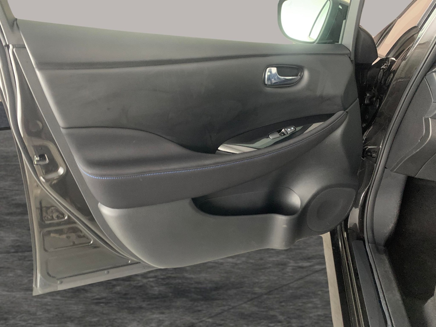 Used Nissan Leaf 2023 for sale - 76452555: Photo 34