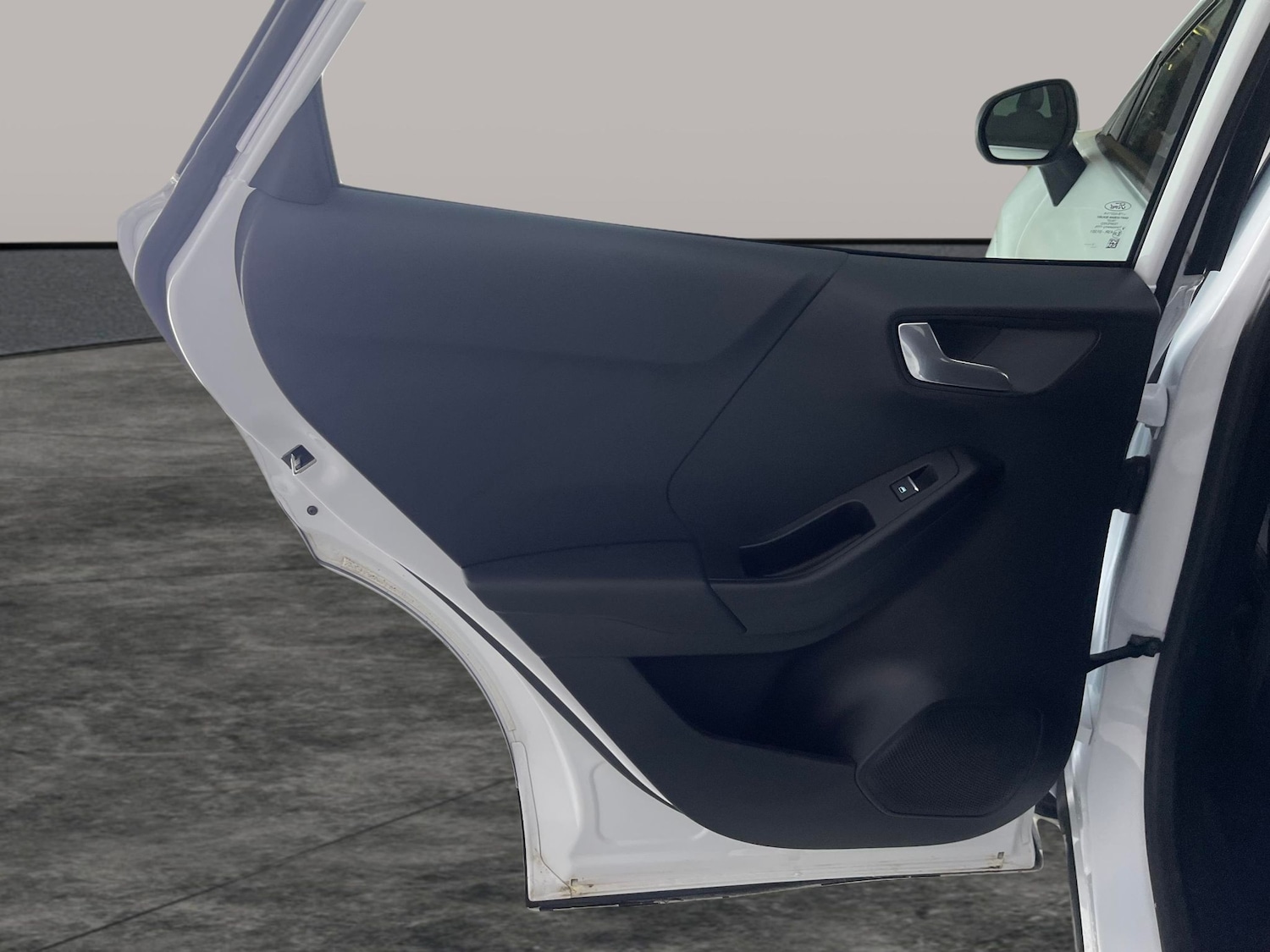 Vehicle 33