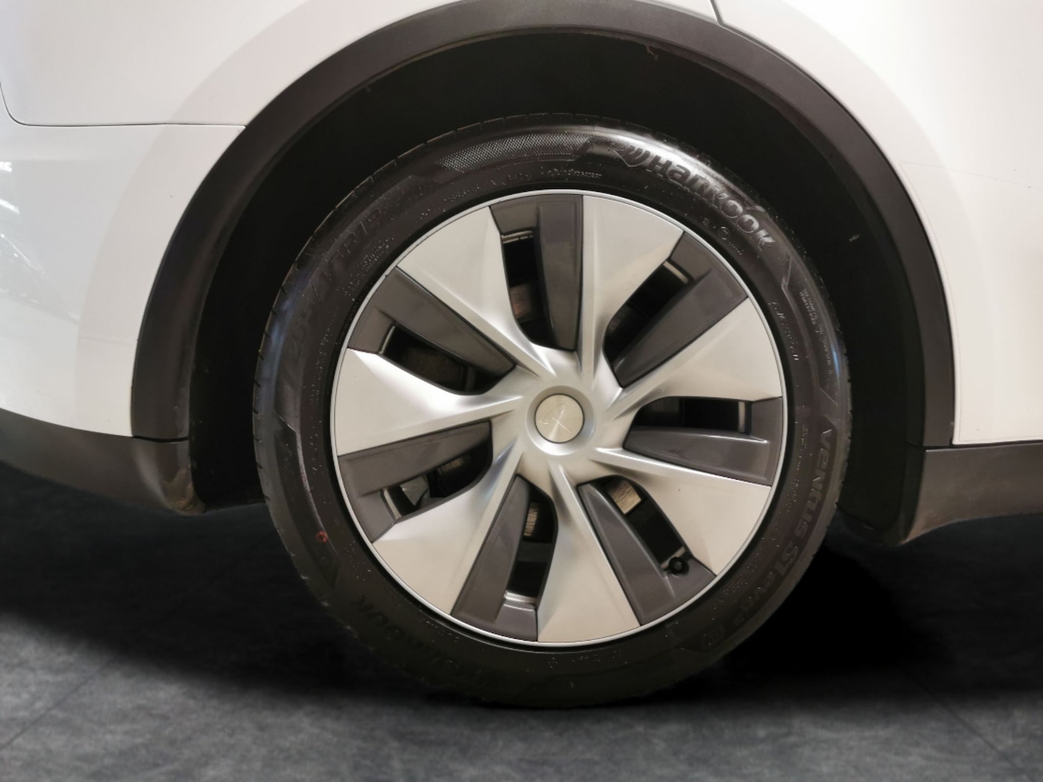 Used Tesla Model Y 2023 for sale - 77877798: Photo 26