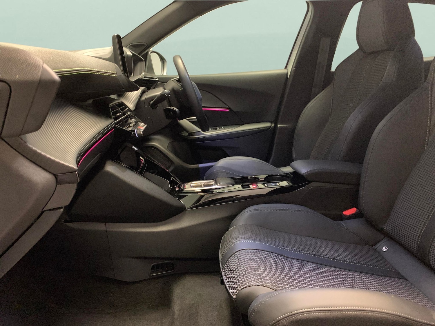 Used Peugeot 2008 2022 for sale - 77274314: Photo 4