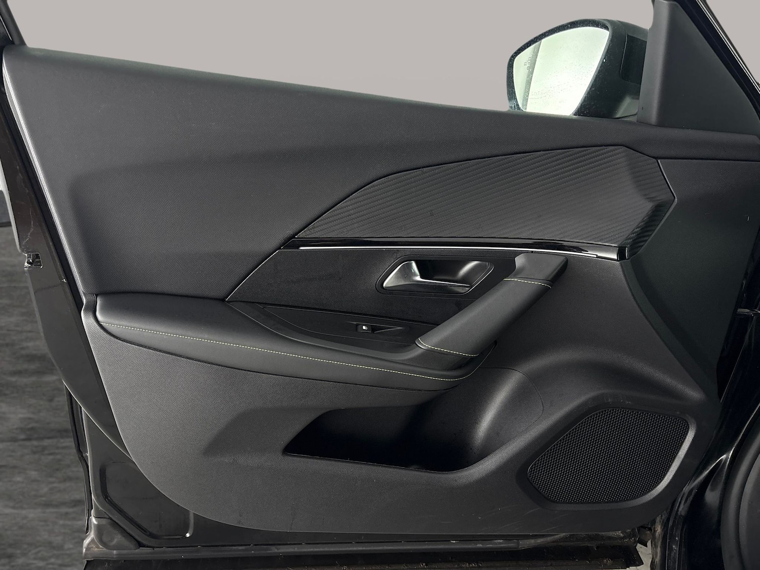 Used Peugeot 2008 2023 for sale - 77686145: Photo 31