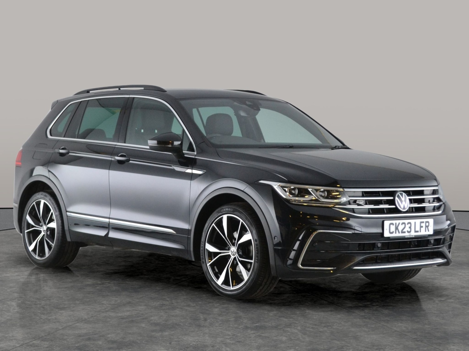 Used Volkswagen Tiguan 2023 for sale - 77776029: Photo 11