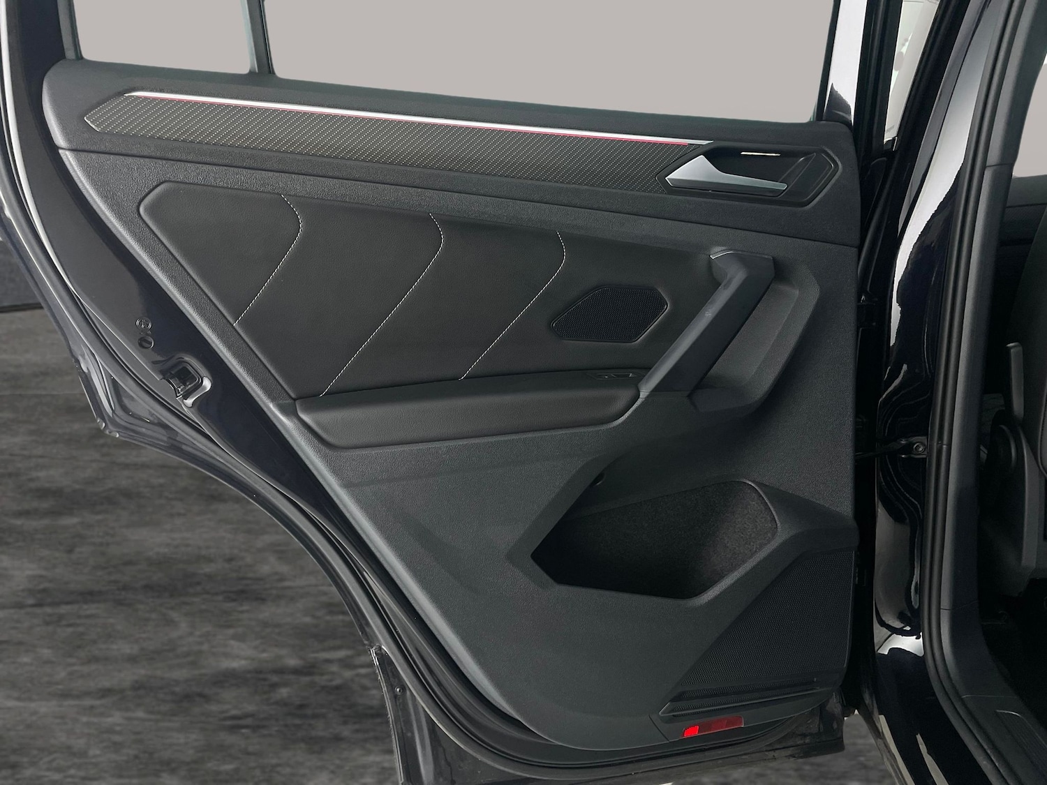 Used Volkswagen Tiguan 2023 for sale - 77776029: Photo 32