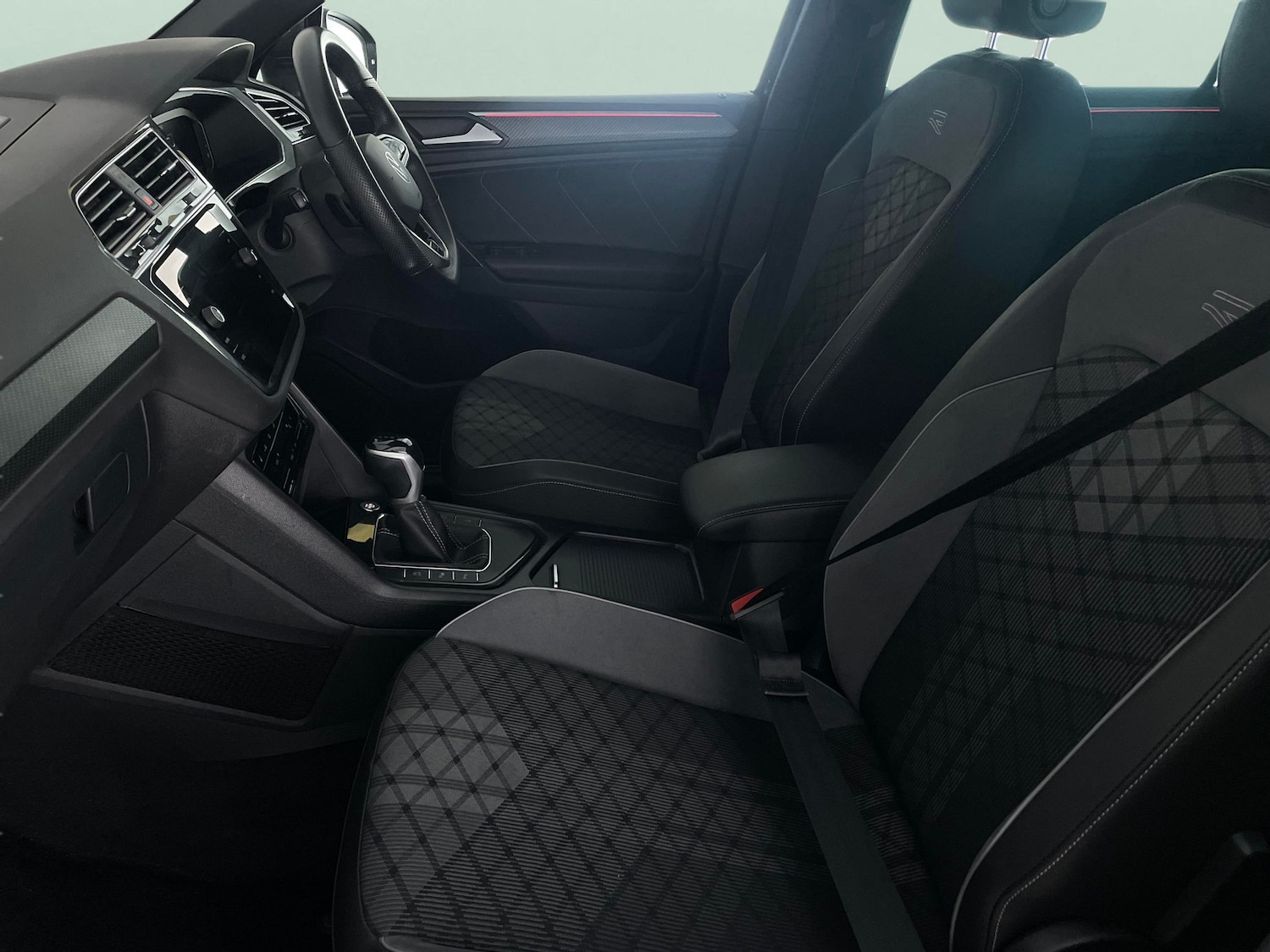 Used Volkswagen Tiguan 2023 for sale - 77776029: Photo 4