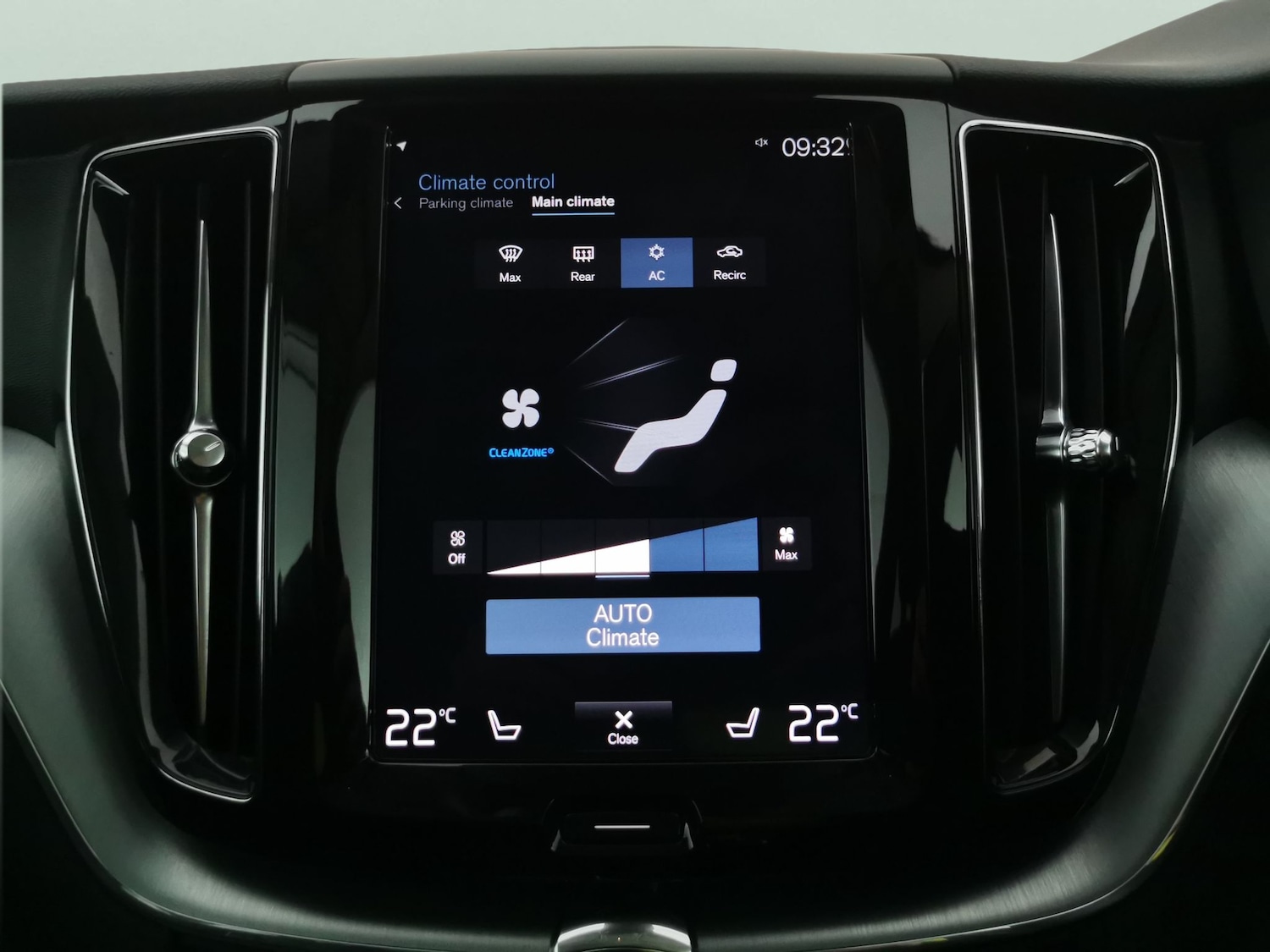 Used Volvo XC60 2018 for sale - 78163656: Photo 21