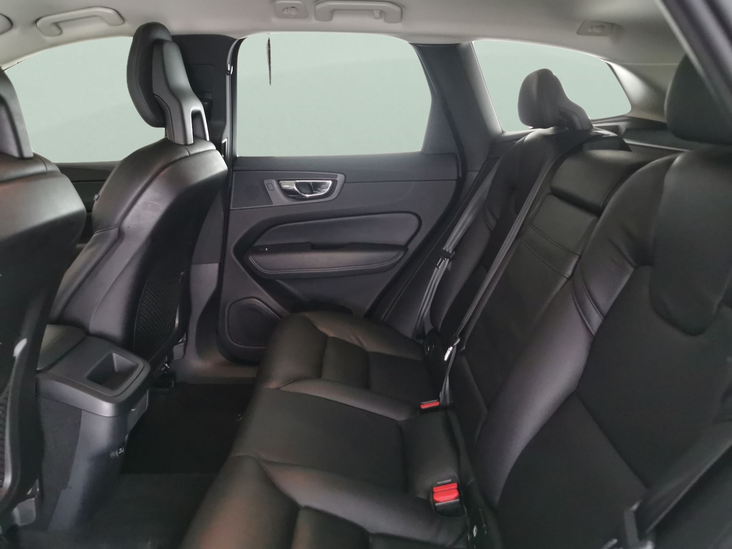 Used Volvo XC60 2018 for sale - 78163656: Photo 30
