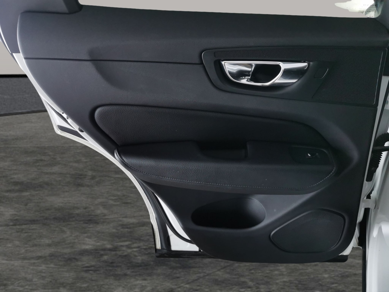 Used Volvo XC60 2018 for sale - 78163656: Photo 32