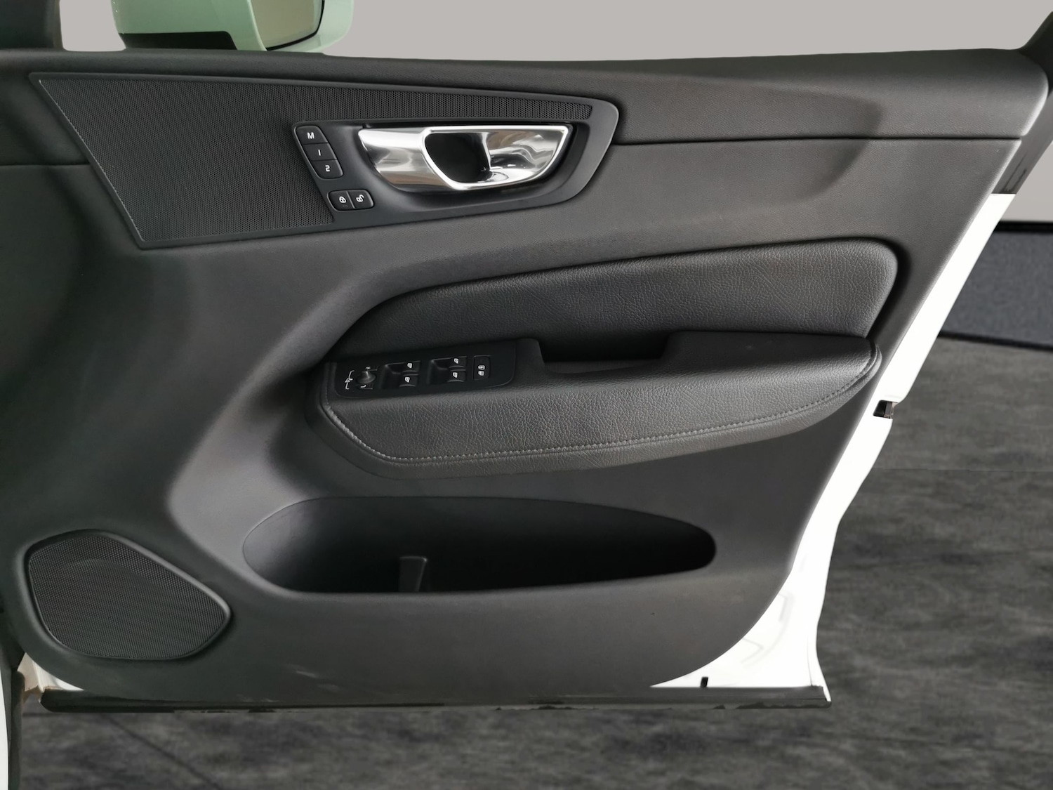 Used Volvo XC60 2018 for sale - 78163656: Photo 34