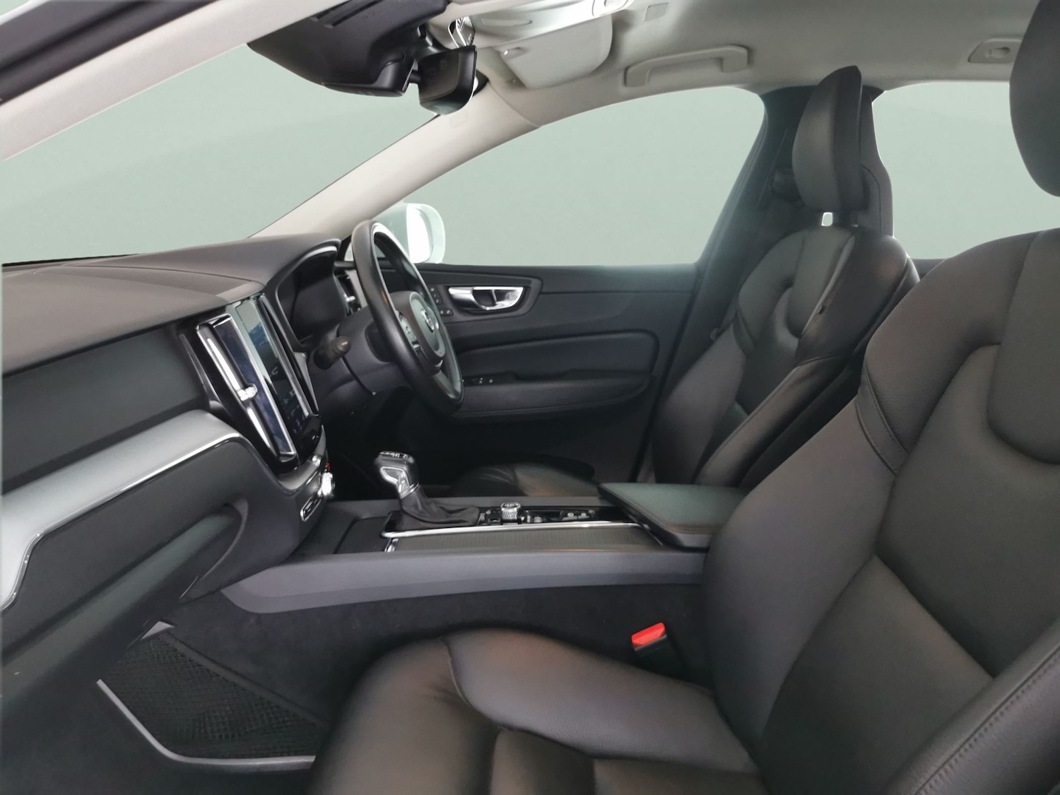 Used Volvo XC60 2018 for sale - 78163656: Photo 4